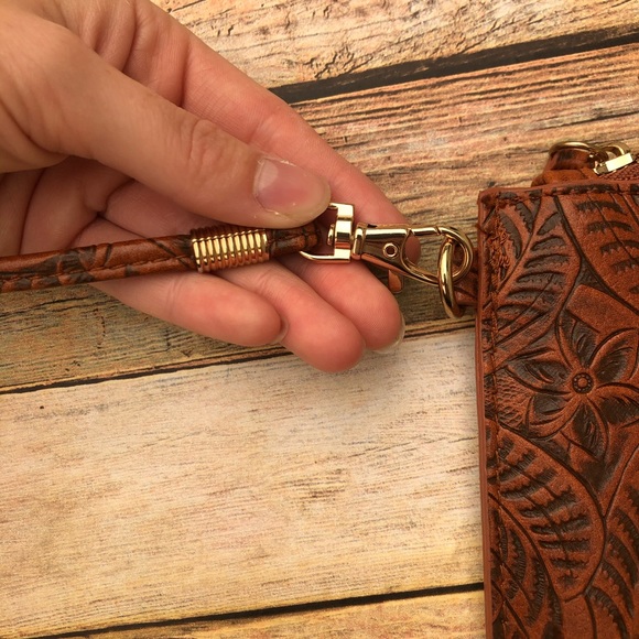 Free People Tooled Embossed Wallet Bag - Picture 4 of 6